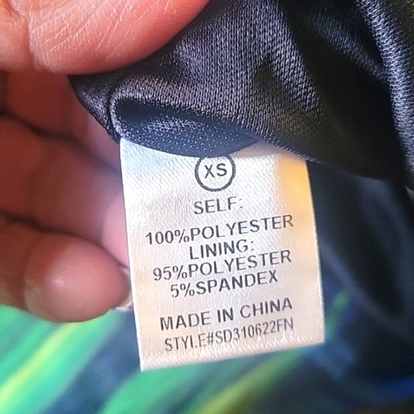 Fashion Nova Vibrant Blue & Green Halter Maxi Dress, Size: XS, NWT - Picture 15 of 16